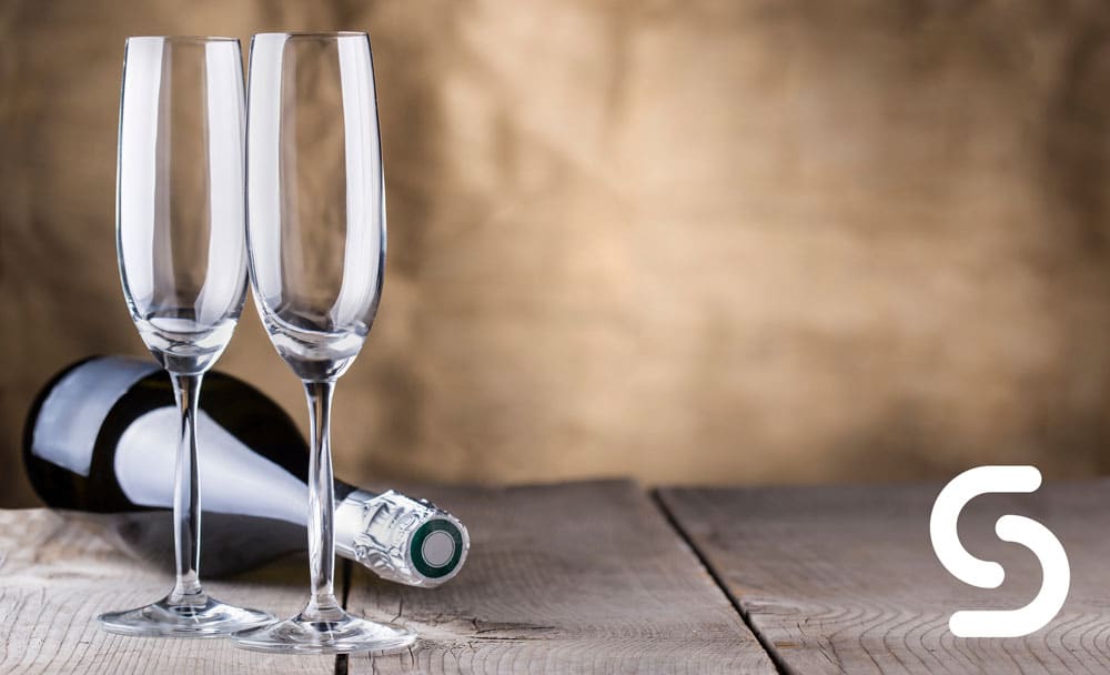 How is a Champagne Flute made? - Smart Hospitality Supplies