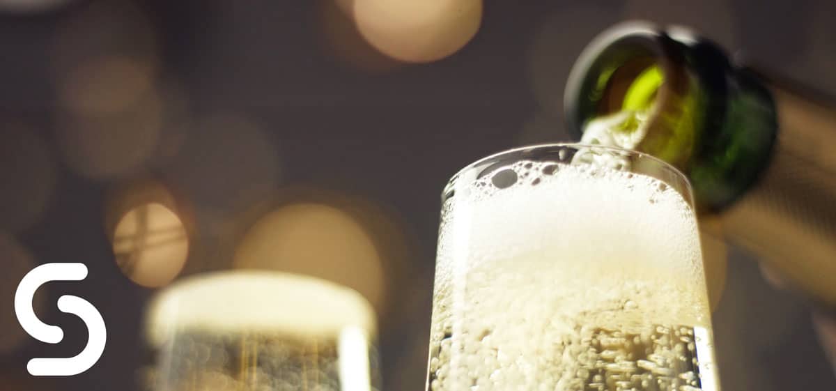 The History & Evolution of Champagne Glassware - Smart Hospitality Supplies