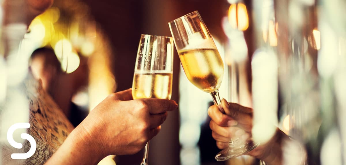 The History & Evolution of Champagne Glassware - Smart Hospitality Supplies