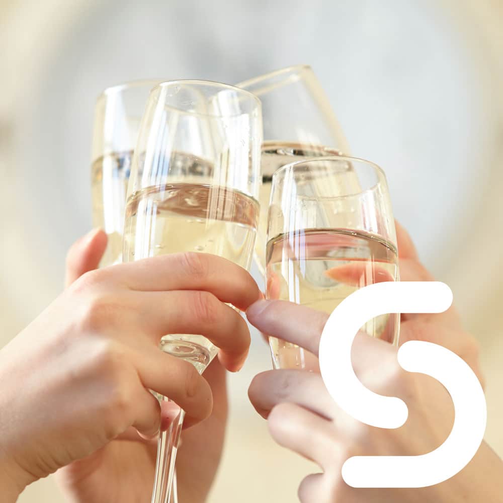 The History & Evolution of Champagne Glassware - Smart Hospitality Supplies