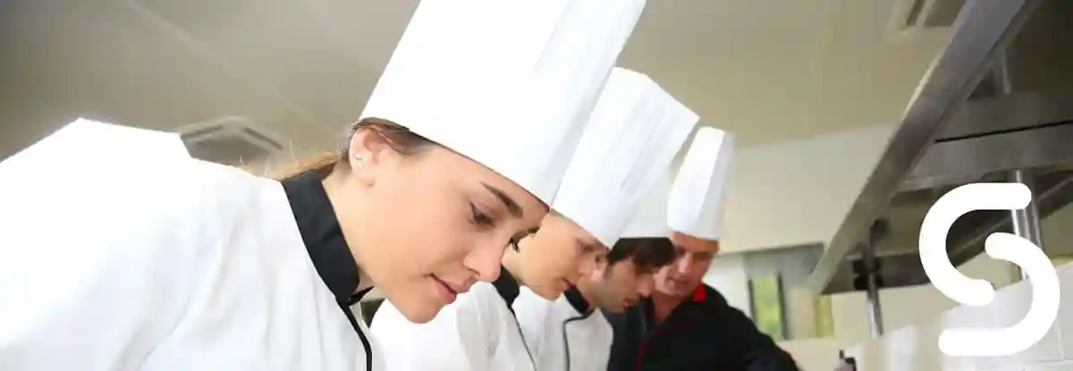 The Significance of the Chefs Hat - Smart Hospitality Supplies