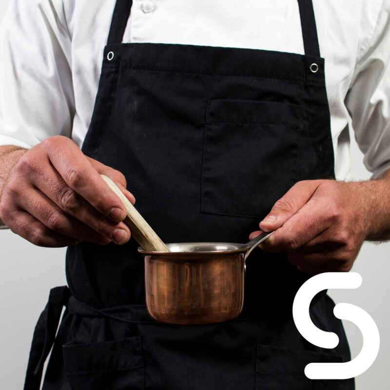 Exploring the World of Chef Aprons in the UK - Smart Hospitality Supplies