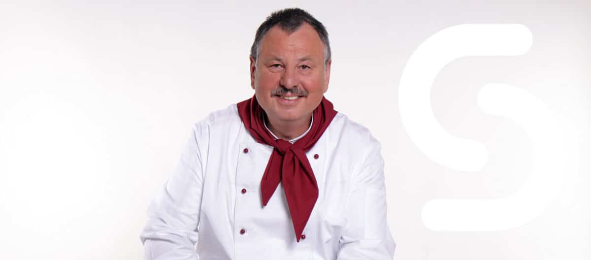 The Role of Chef Neckerchiefs in Different Food Cultures - Smart Hospitality Supplies