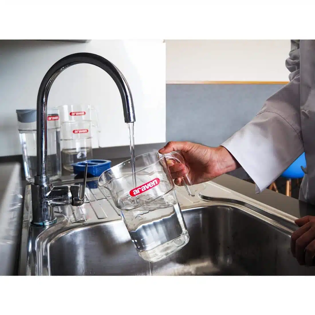 Araven Transparent Polycarbonate Pitcher 1.4Ltr 47oz - Image 2