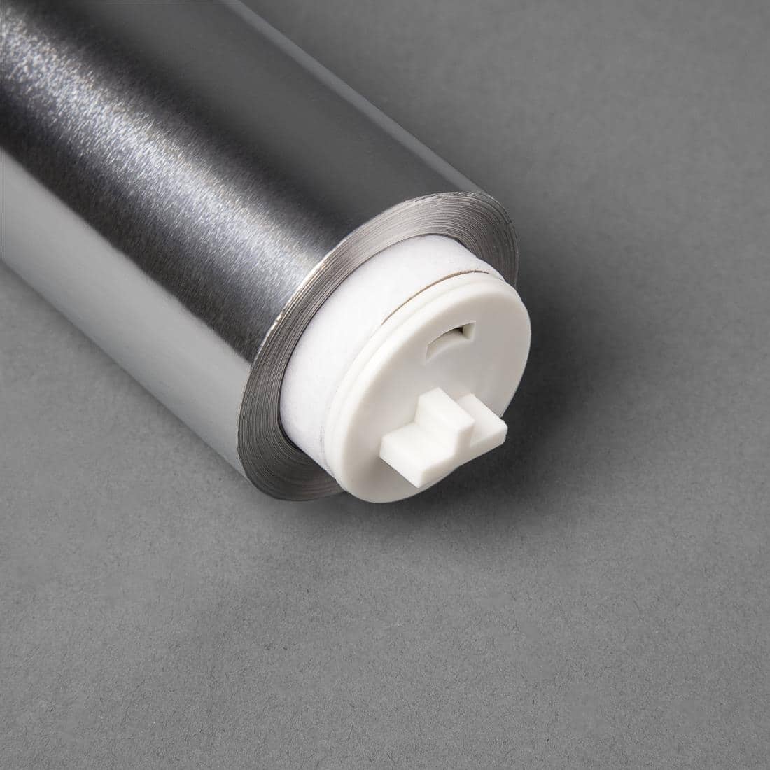 Vogue Aluminium Foil 90m fits Wrap450 Dispenser (Pack of 3) - Image 3