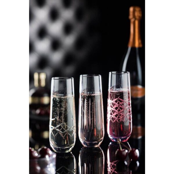 Utopia Raffles Diamond Champagne Glasses 300ml (6 pack) - Image 3