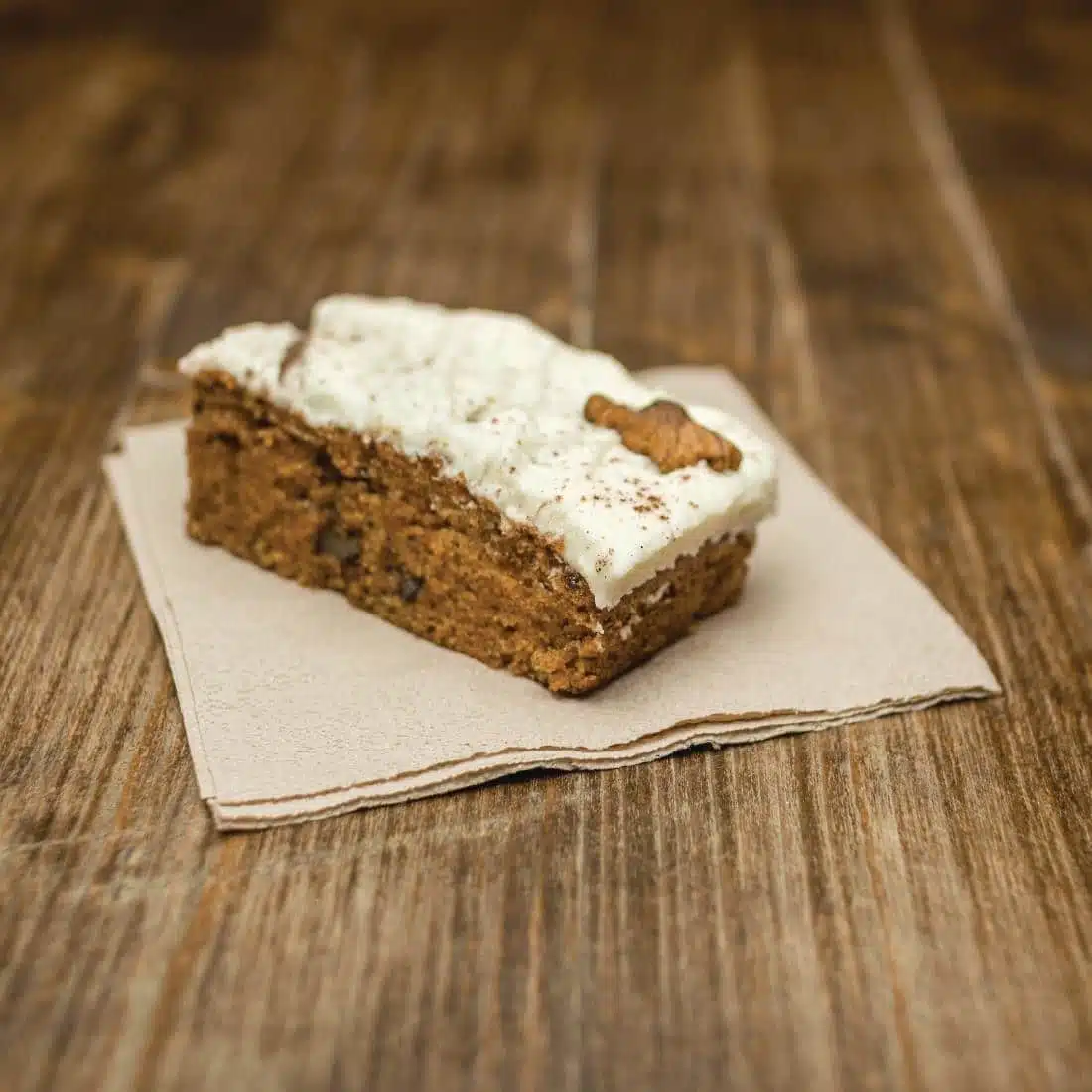 Vegware Recycled Cocktail Napkin Kraft 24x24cm 2ply 1/4 Fold (Pack of 4000) - Image 2