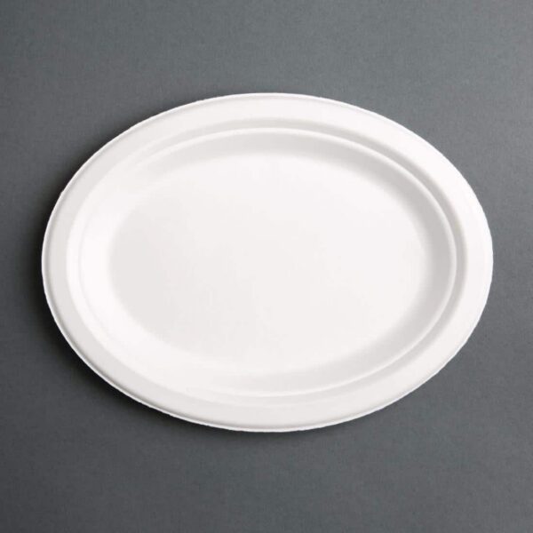 Fiesta Compostable Bagasse Oval Plates 198mm (Pack of 50) - Image 1