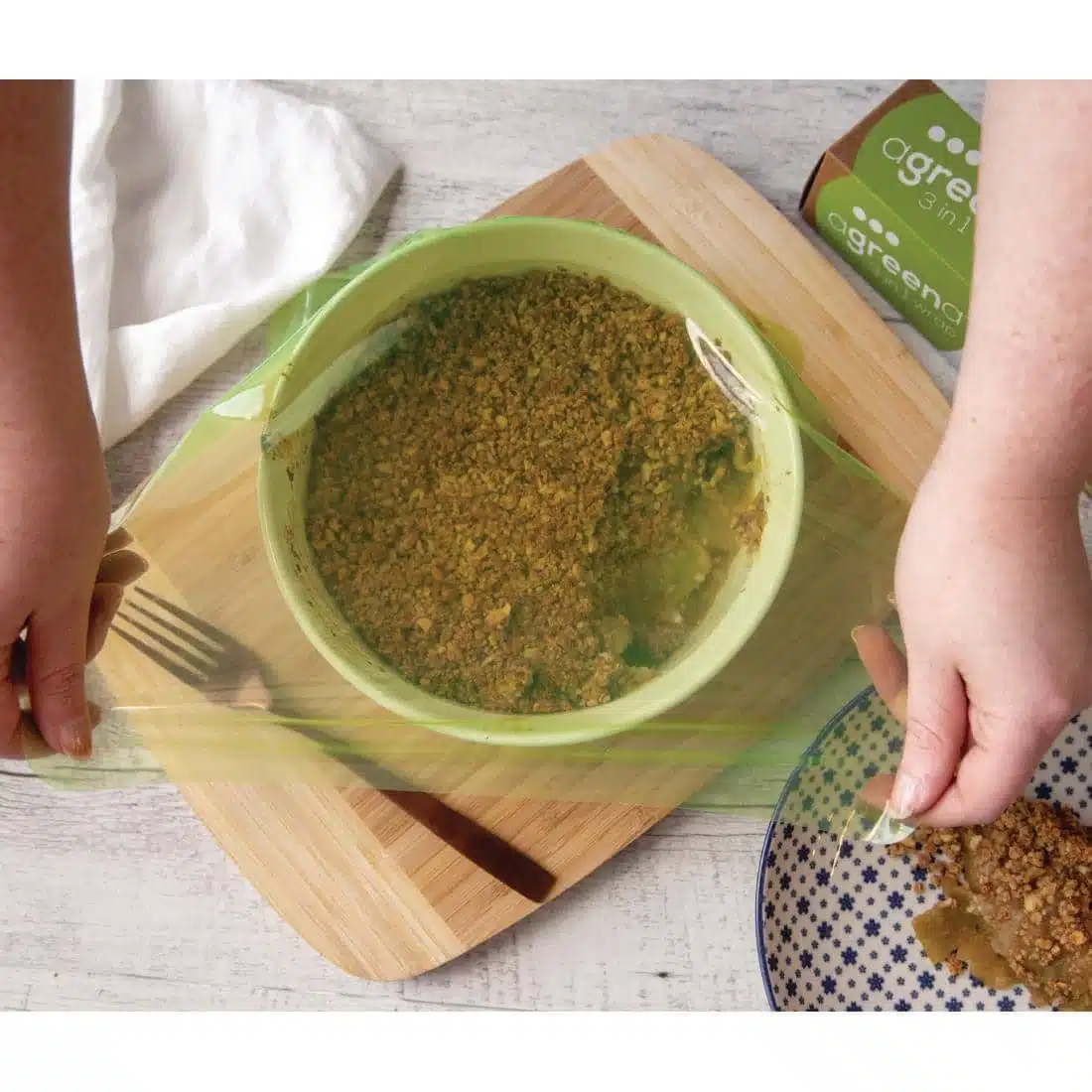 Agreena Three-In-One Reusable Food Wraps 200 x 200mm and 300 x 300mm (Pack of 4) - Image 5