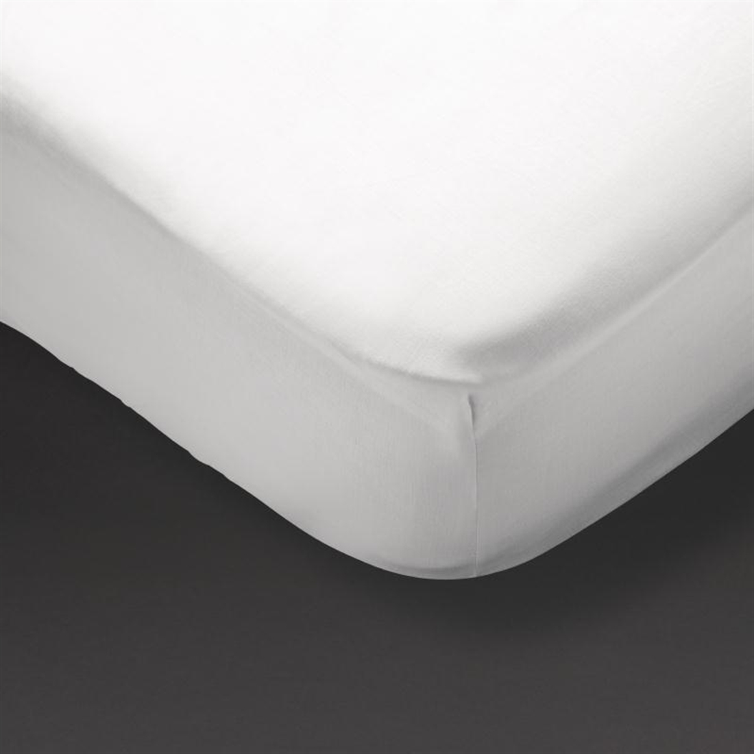 Mitre Essentials Pyramid Fitted Sheet White King Size