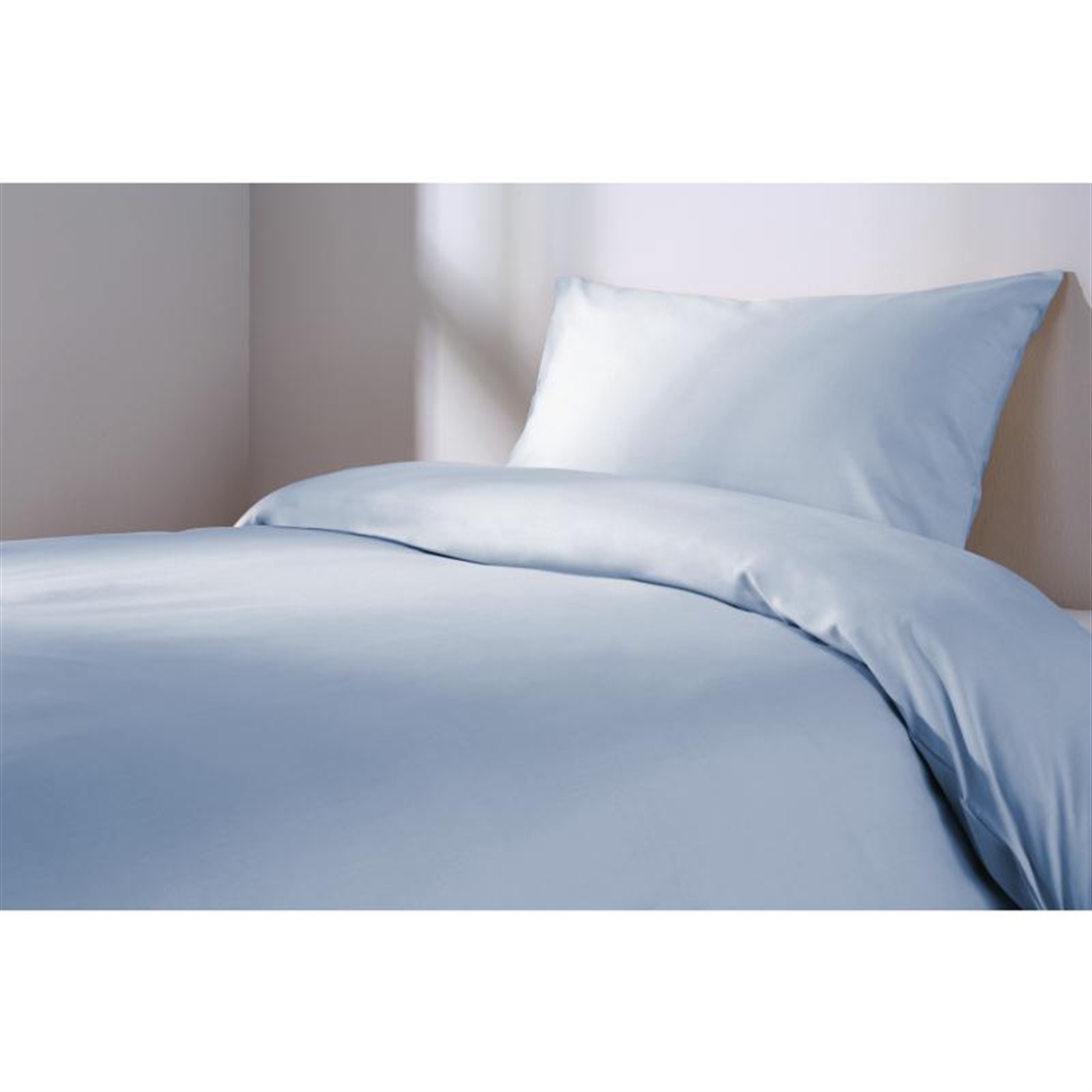 Mitre Essentials Spectrum Housewife Pillowcase Blue