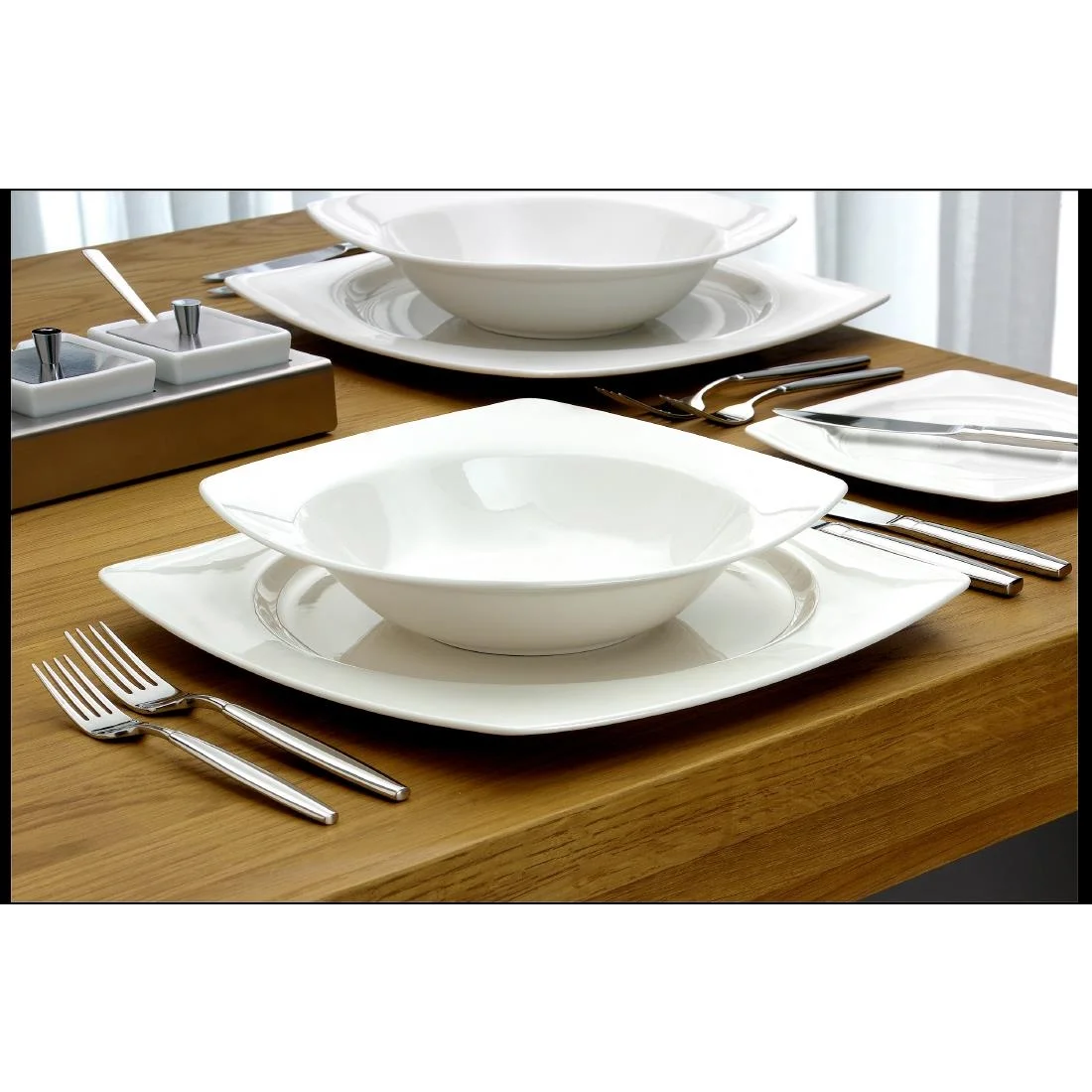 Elia Glacier Fine China Square Plates 310mm (4 Pack) - Image 3