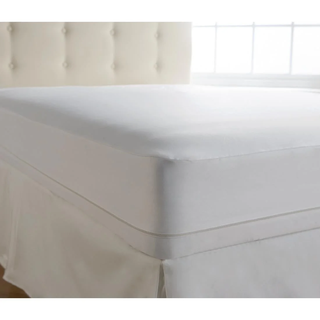 Mitre Comfort Allerzip Smooth Mattress Protector Super King - Image 3