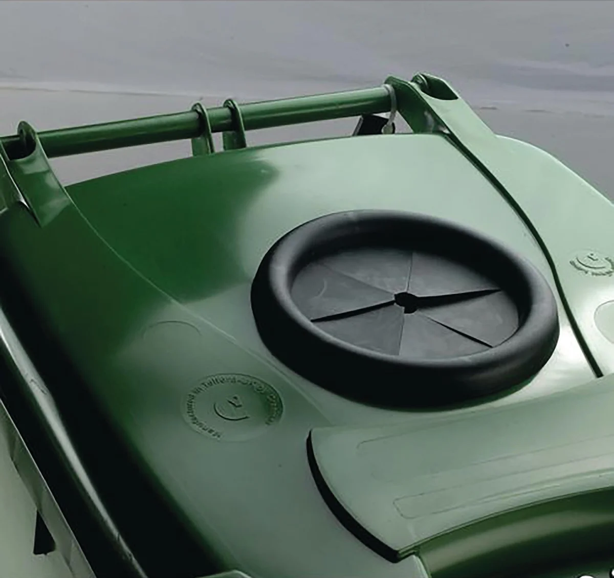 2Work Wheelie Bin 120 Litre with Bottle Bank Aperture and Lock Green 2W10924 - Image 2