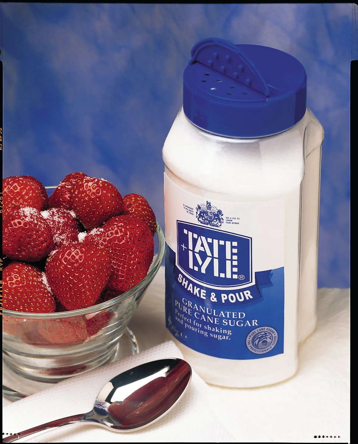 Tate and Lyle Granulated White Sugar Shake and Pour Dispenser 750g A03907 - Image 2