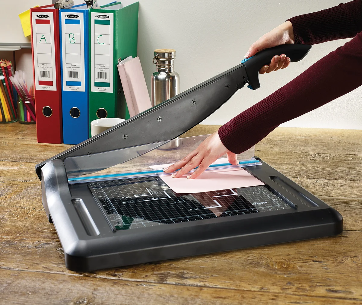 Avery A3 Office Guillotine (420mm Cutting Length 15 Sheet Capacity) GUA3 - Image 2
