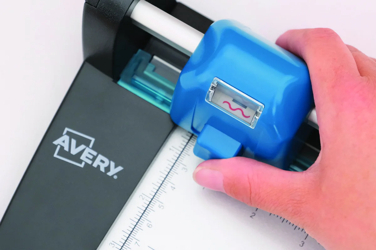 Avery Multi-Cut 4-In-1 Paper Trimmer A3 4X1TR3 - Image 4