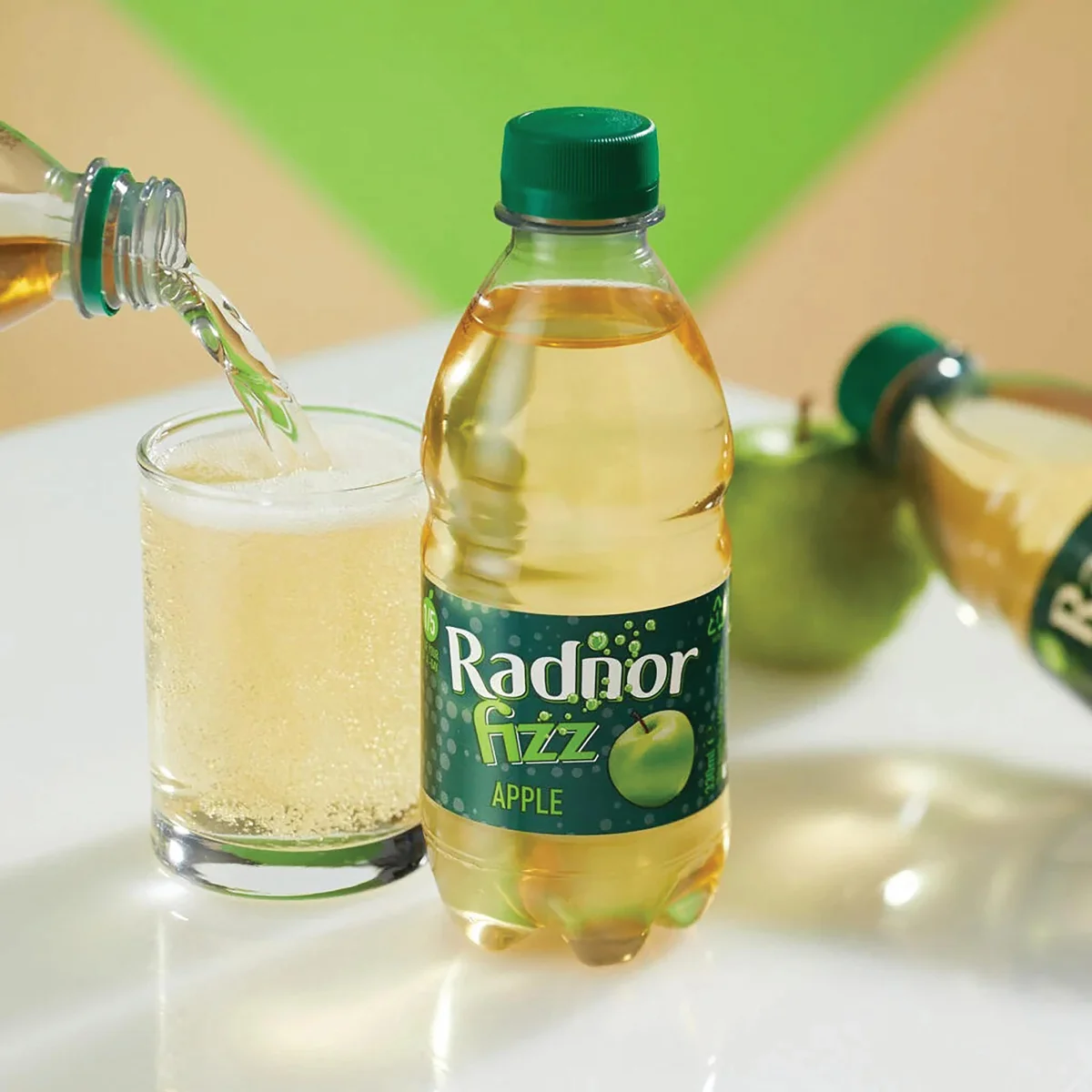 Radnor Fizz Apple Soft Drink 330ml (Pack of 24) P-RS3SPAP/24 - Image 2