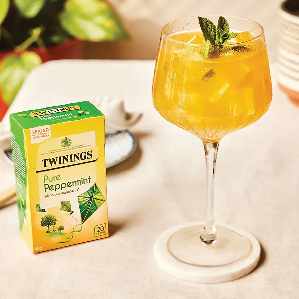 Twinings Pure Peppermint Tea Bags (Pack of 20) F17458 - Image 3