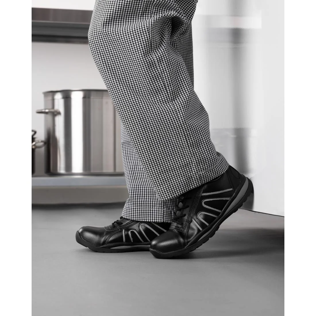Slipbuster Safety Trainers Black - Image 4