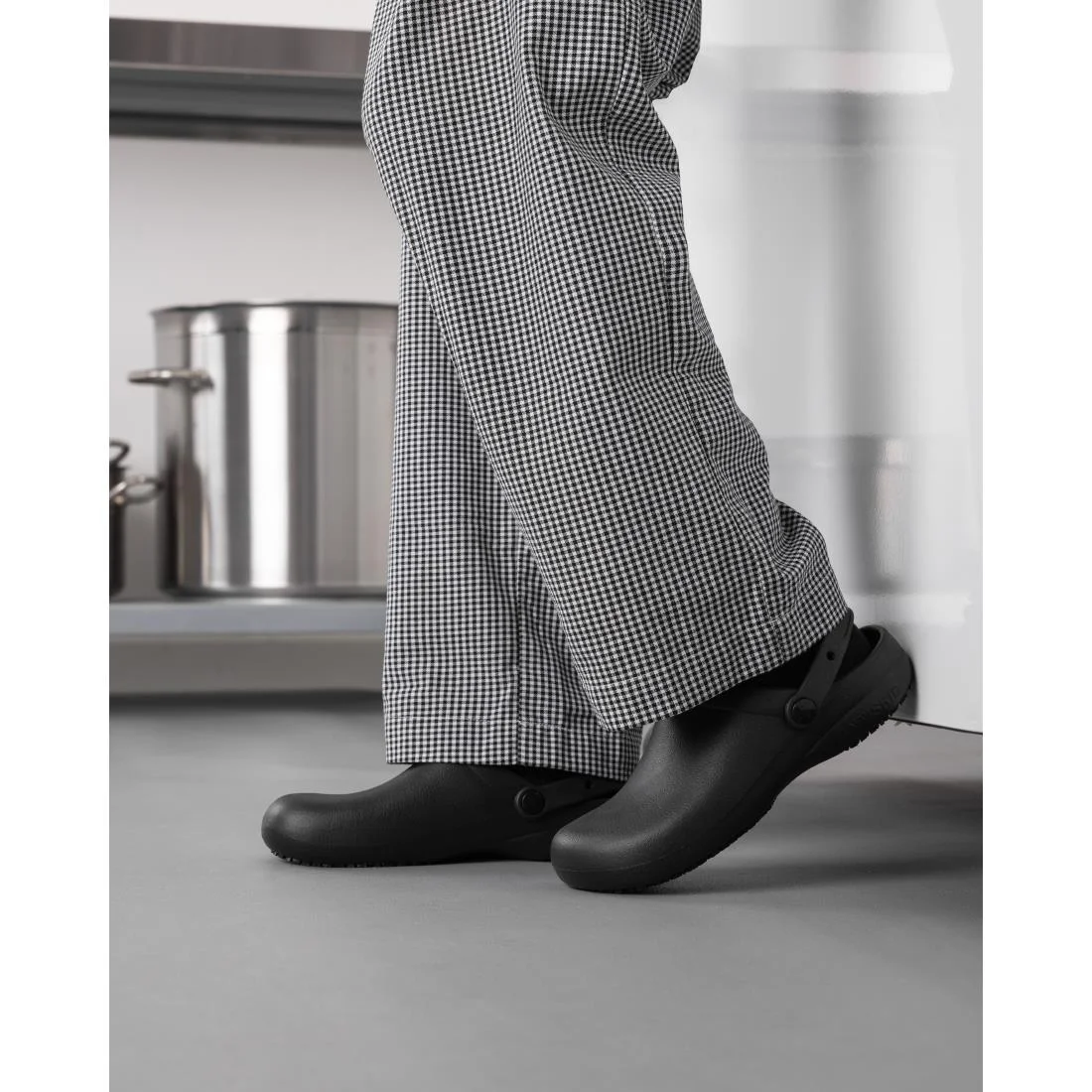 Essentials Chefs Clog Black - Image 11