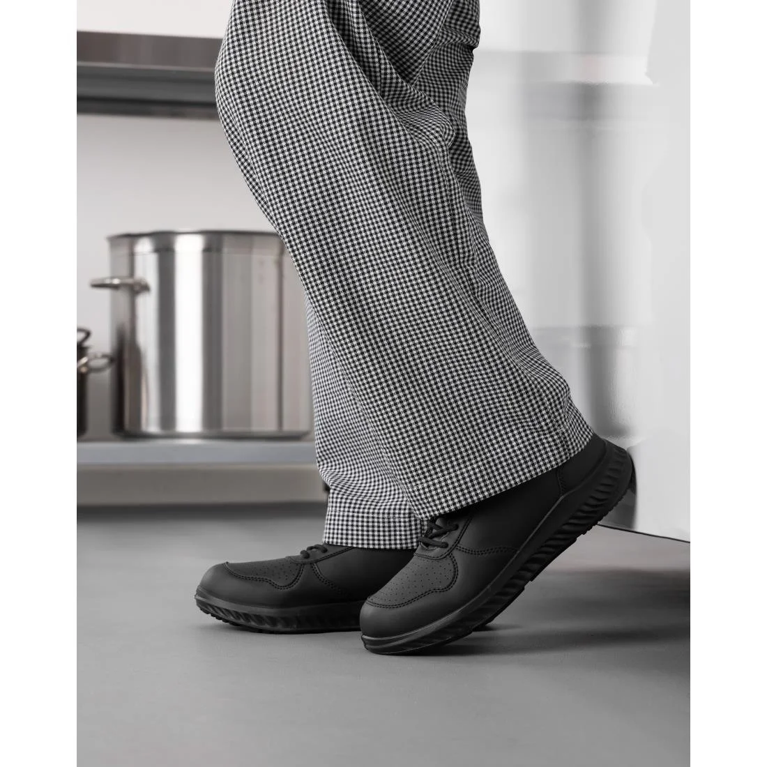 Slipbuster Recycled Microfibre Trainers Matte Black - Image 2