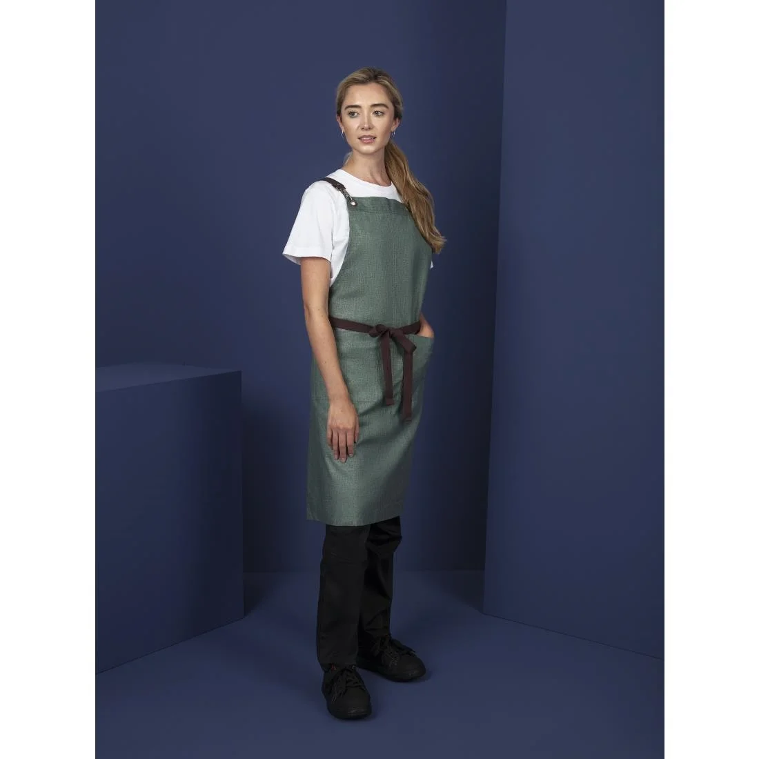 Southside Linen Blend Bib Apron Forest Green - Image 10