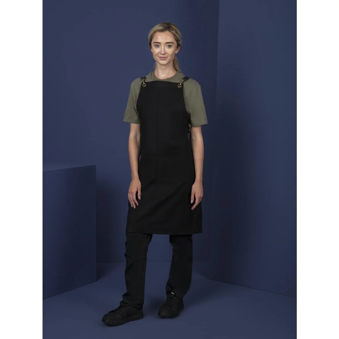 Southside Linen Blend Bib Apron Black - Image 13