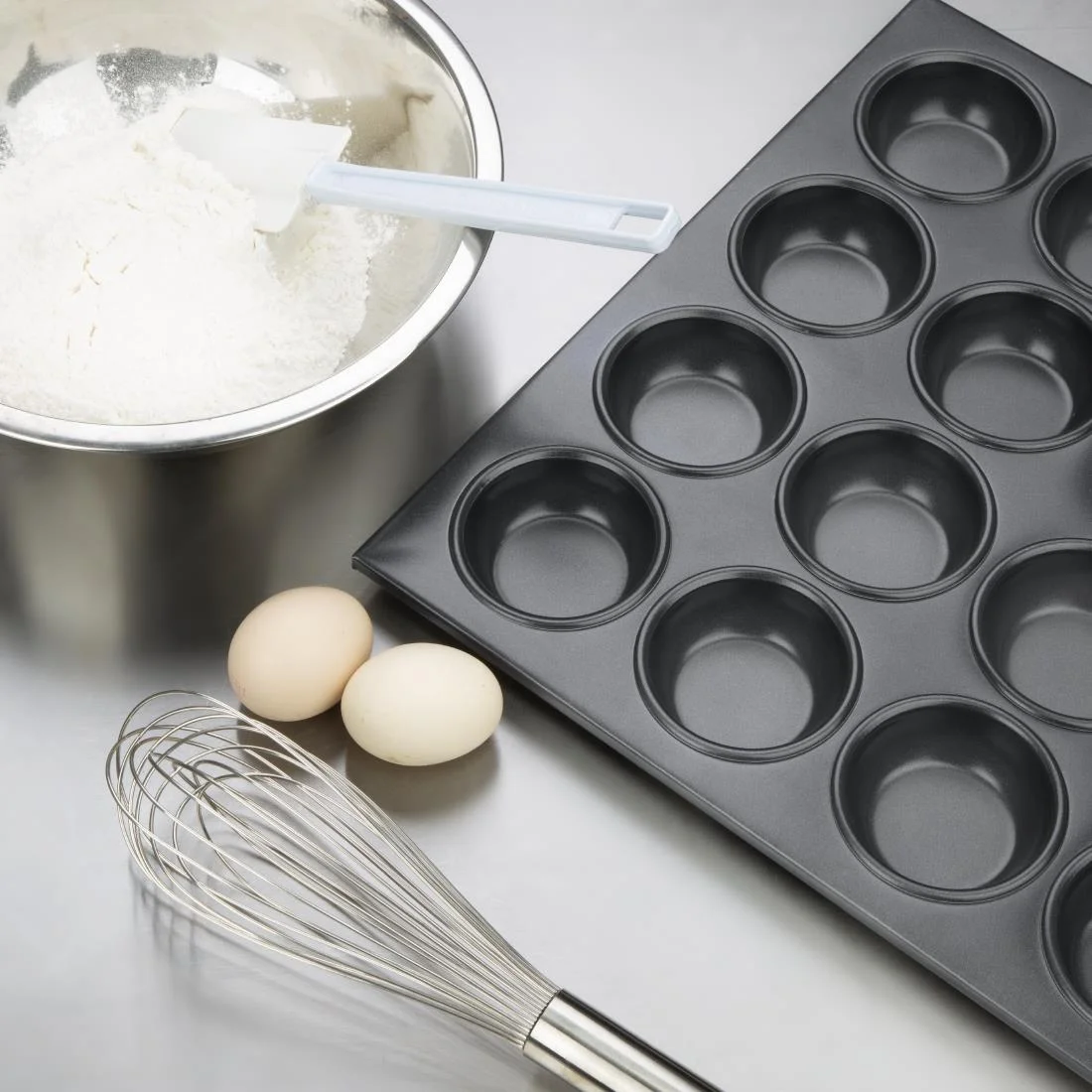 Vogue Aluminium Non-Stick 24 Cup Muffin Tray - Image 6
