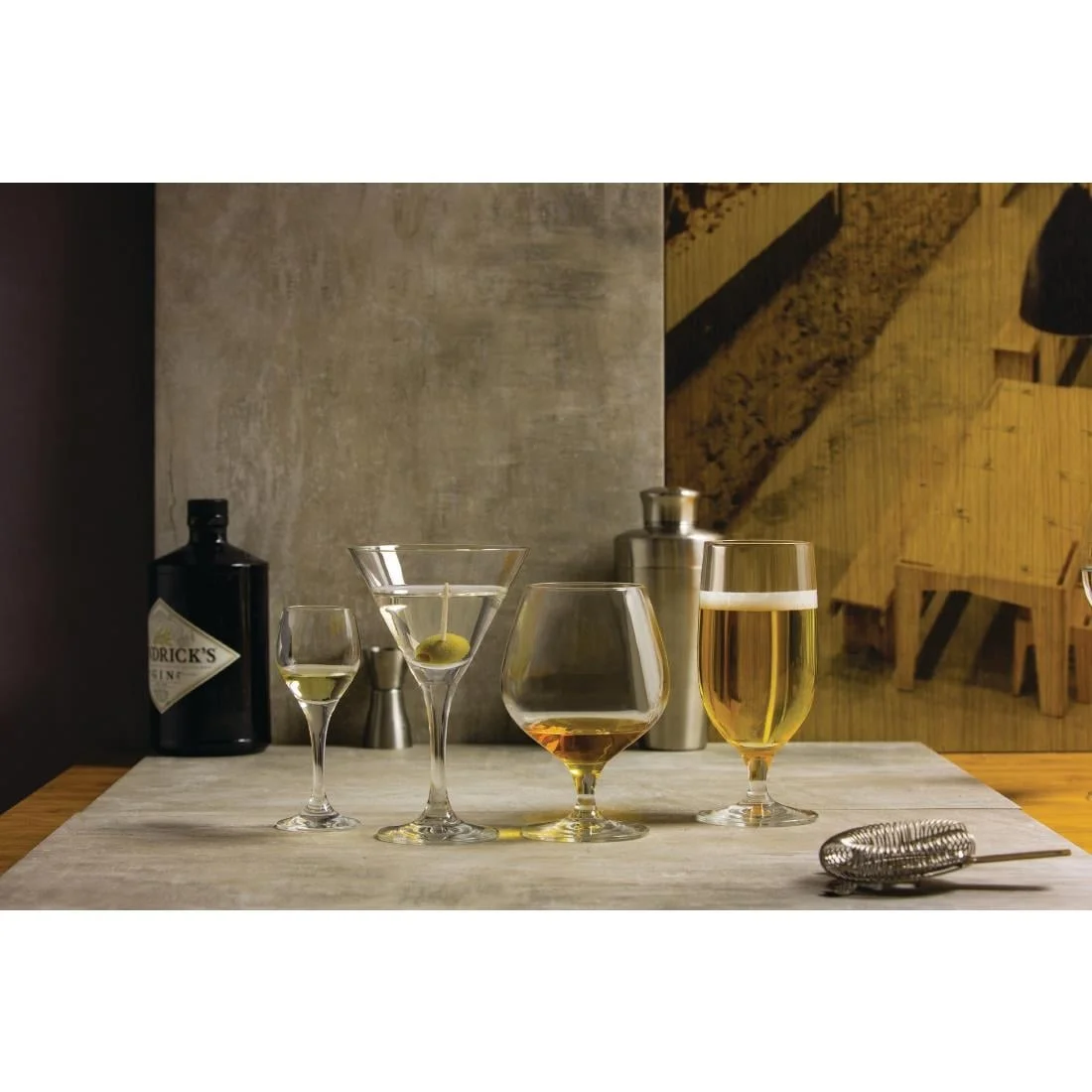 Schott Zwiesel Mondial Crystal Martini Glasses 242ml - Image 2