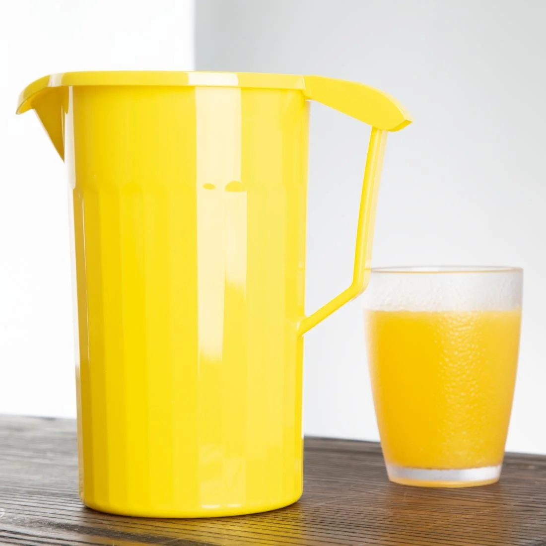 Kristallon Polycarbonate Jug Yellow 1.4Ltr - Image 6