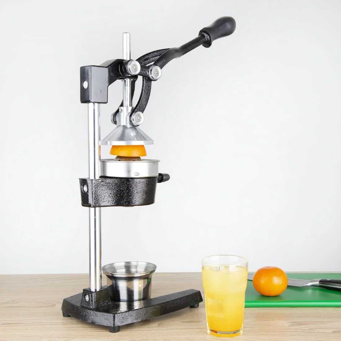 Vogue Cast Iron Juice Extractor CF339 - Image 5