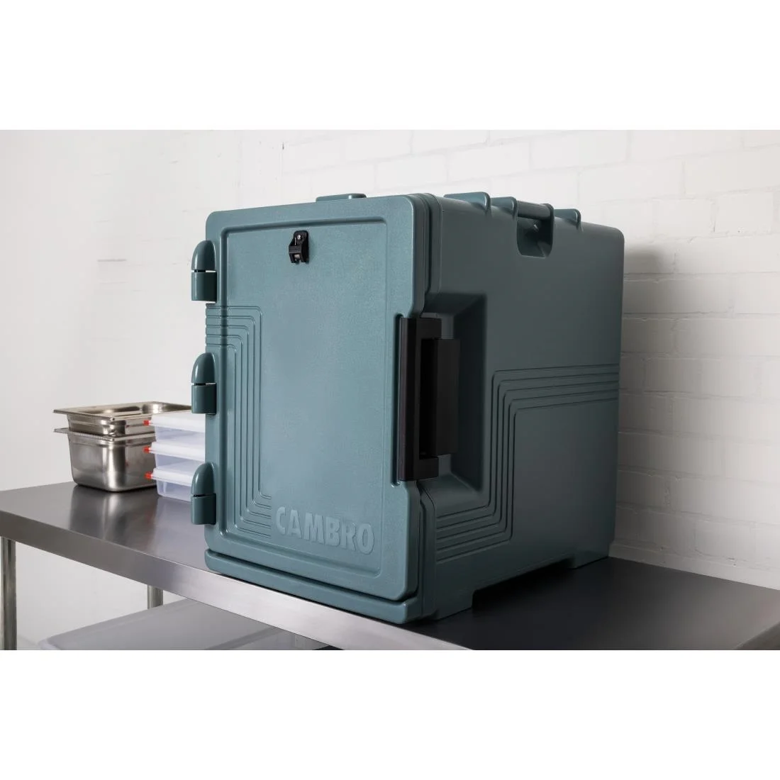 Cambro Food Box Slate Blue - Image 8