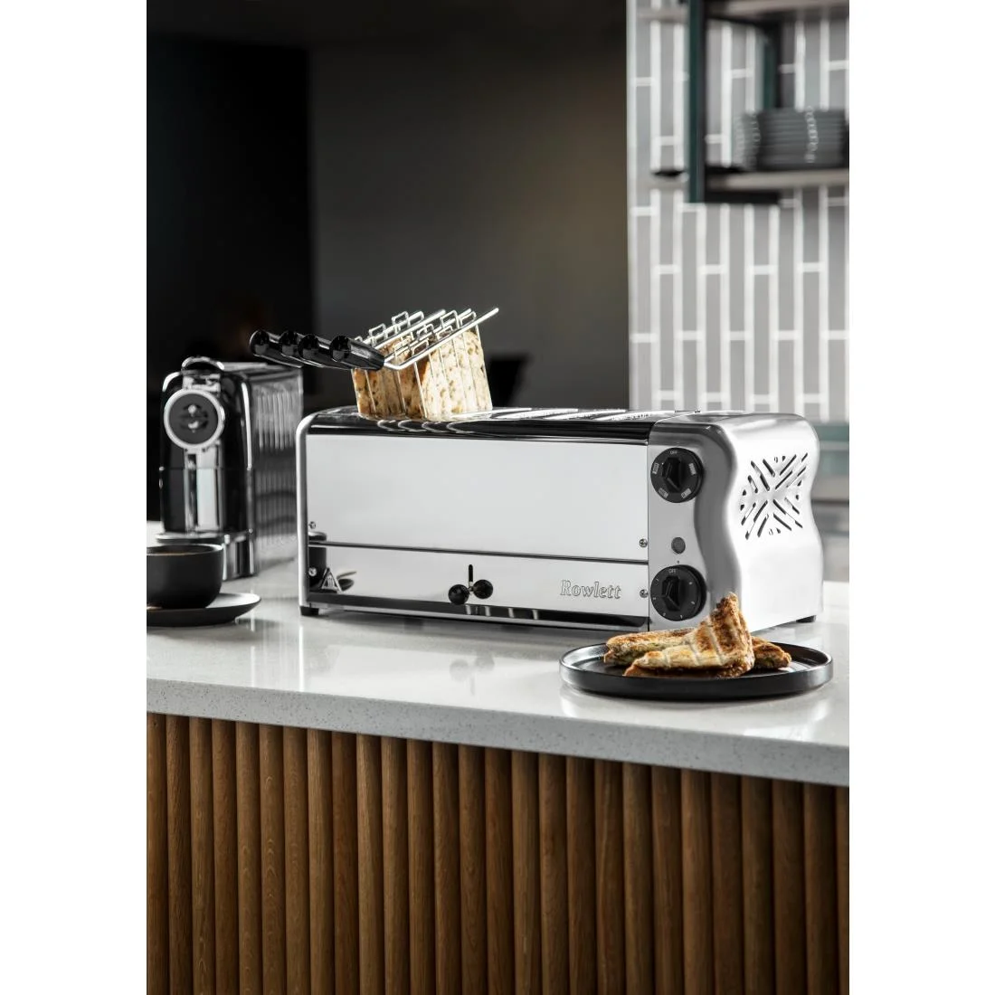 Rowlett Esprit 6 Slot Toaster with Sandwich Cages and Extra Duraheat Elements Chrome - Image 4