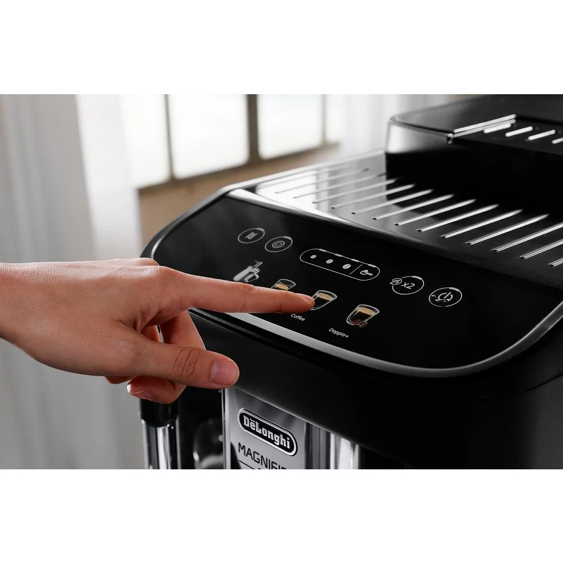 DeLonghi Magnifica Evo Bean to Cup Coffee Machine - Image 3
