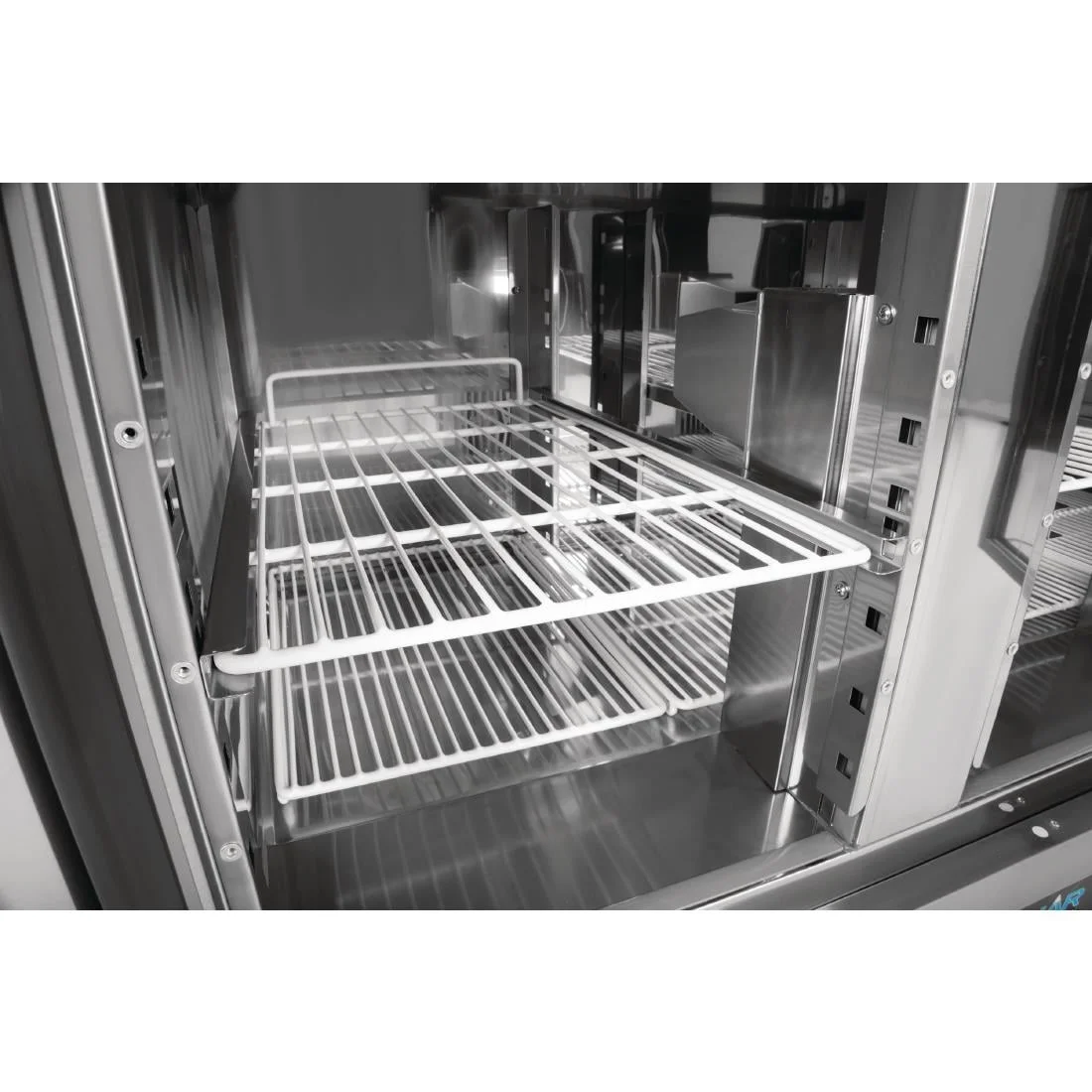 Polar Refrigerated Pizza and Salad Prep Counter 390Ltr - Image 3