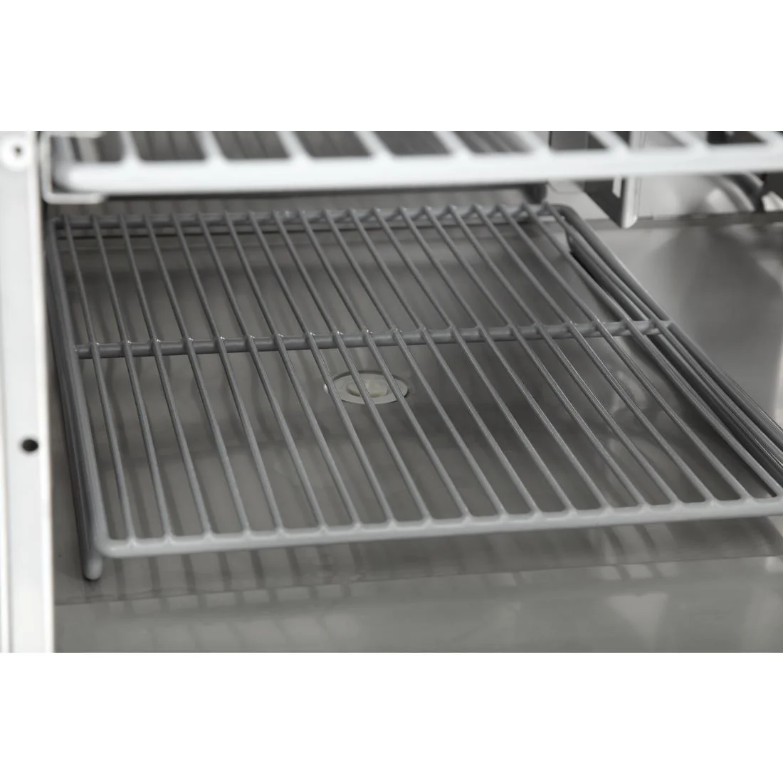 Polar G-Series Pizza Prep Counter Fridge 368Ltr - Image 9