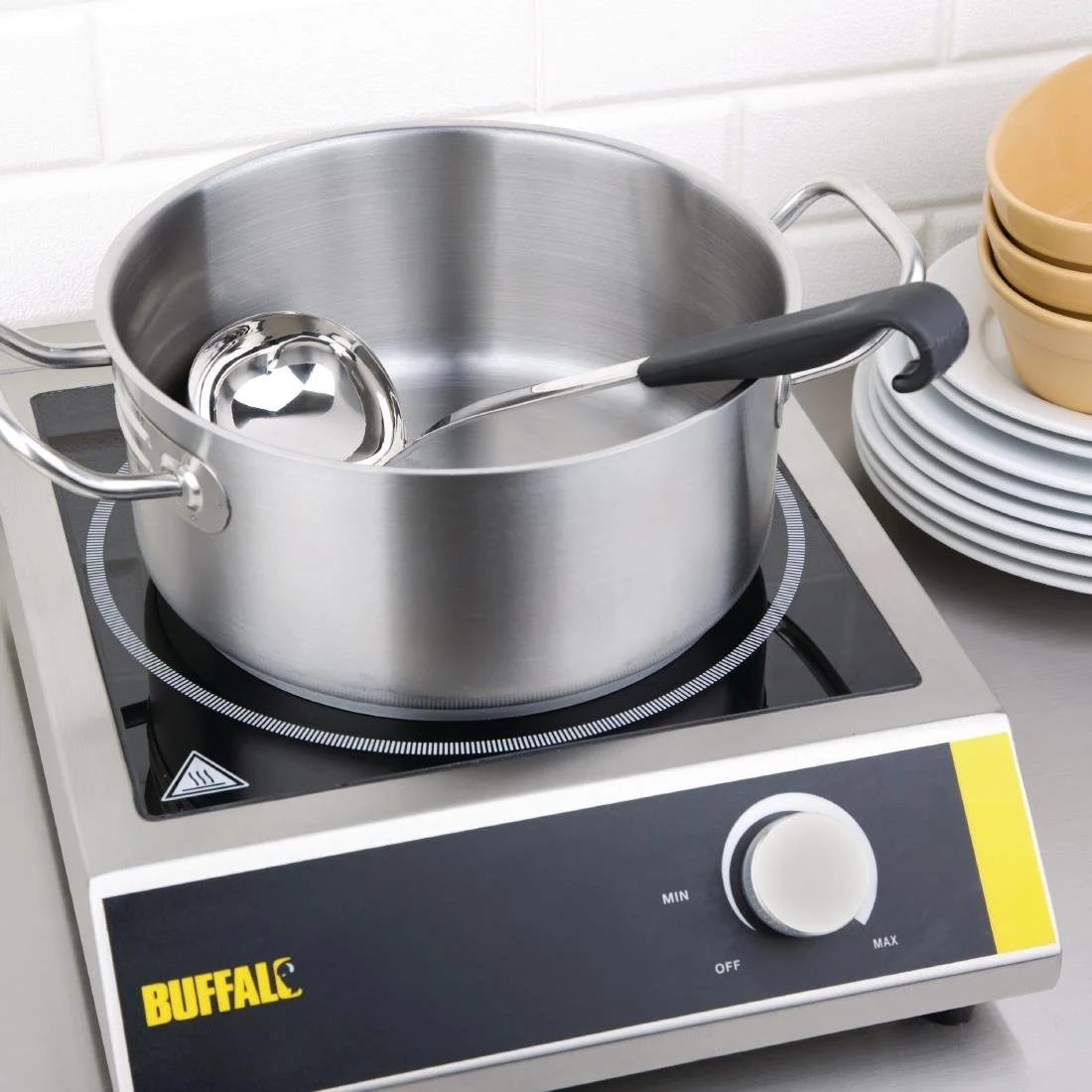 Vogue Black Handled Ladle 130ml - Image 3