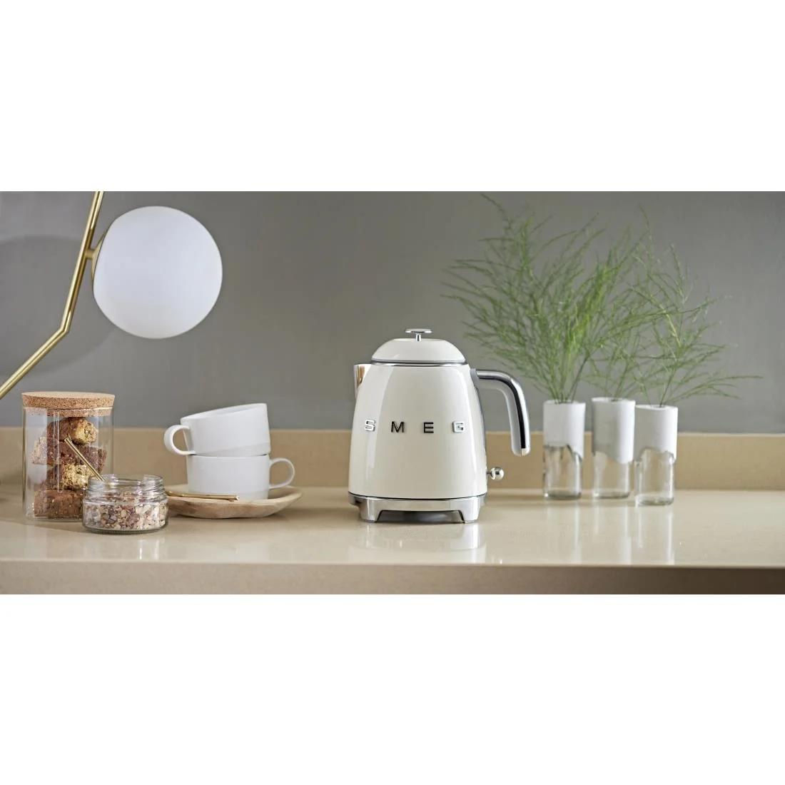 Smeg Mini Kettle Cream KLF05CRUK - Image 8