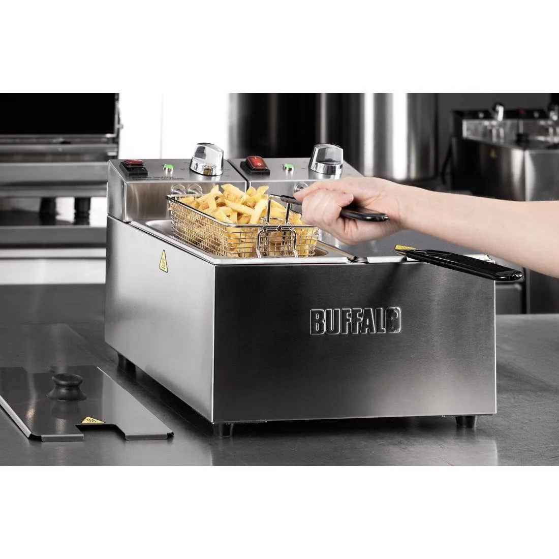 Buffalo Countertop Electric Fryer 2x3Ltr - Image 9