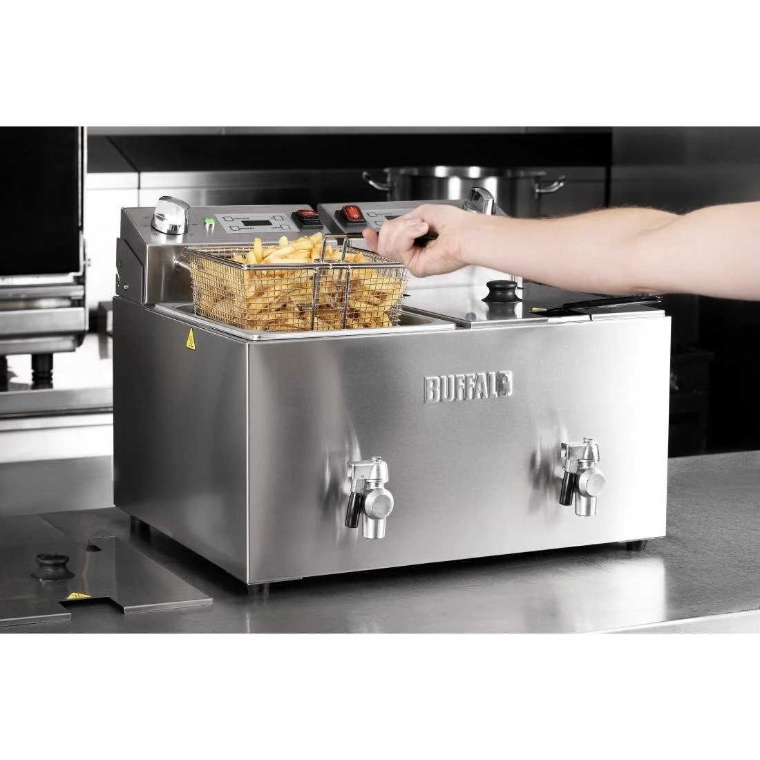 Buffalo Countertop Electric Fryer with Timer 2x8Ltr - Image 14
