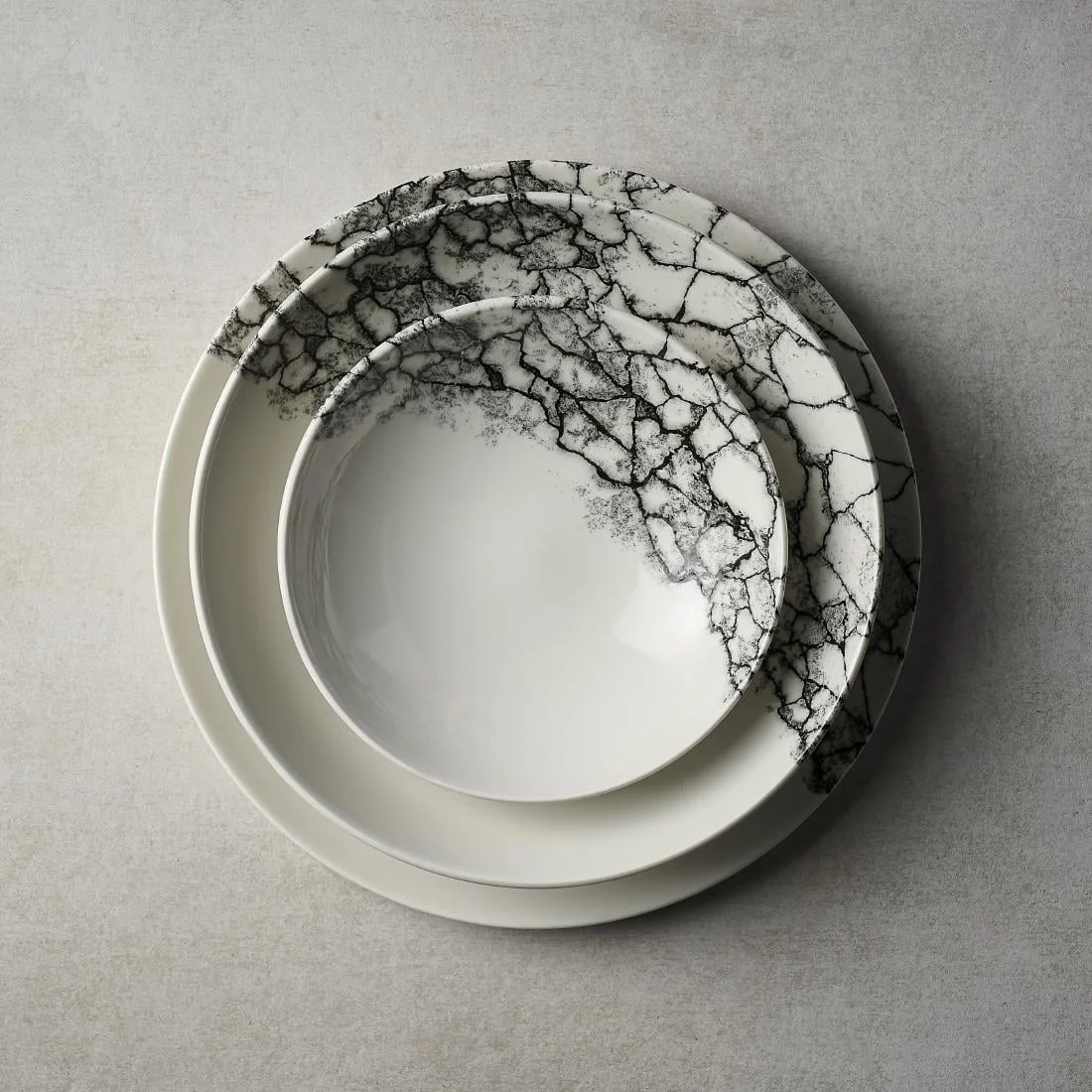 Churchill Kintsugi Accents Evolve Coupe Plates Quartz Black 260mm (12 Pack) - Image 3