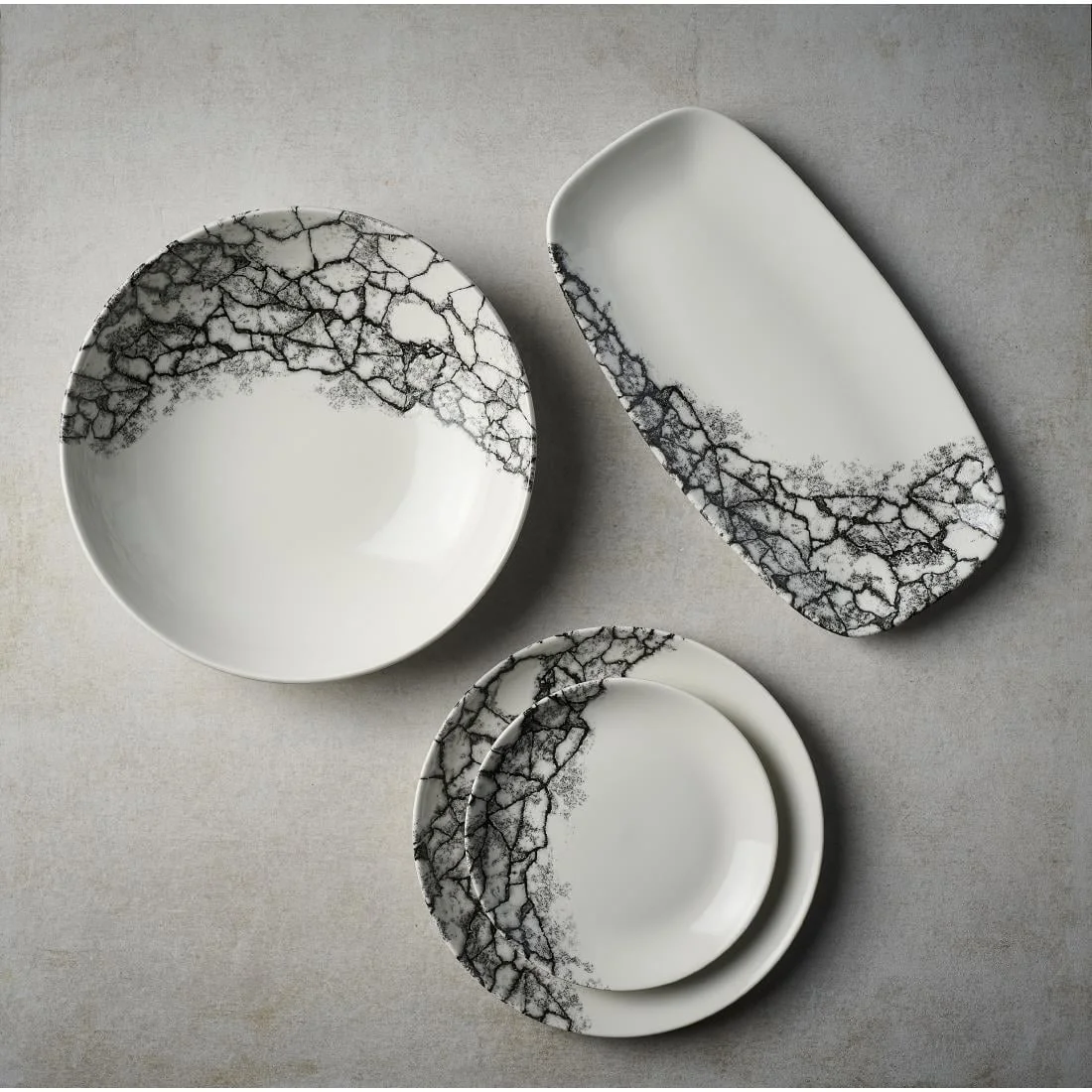 Churchill Kintsugi Accents Evolve Coupe Plates Quartz Black 260mm (12 Pack) - Image 4