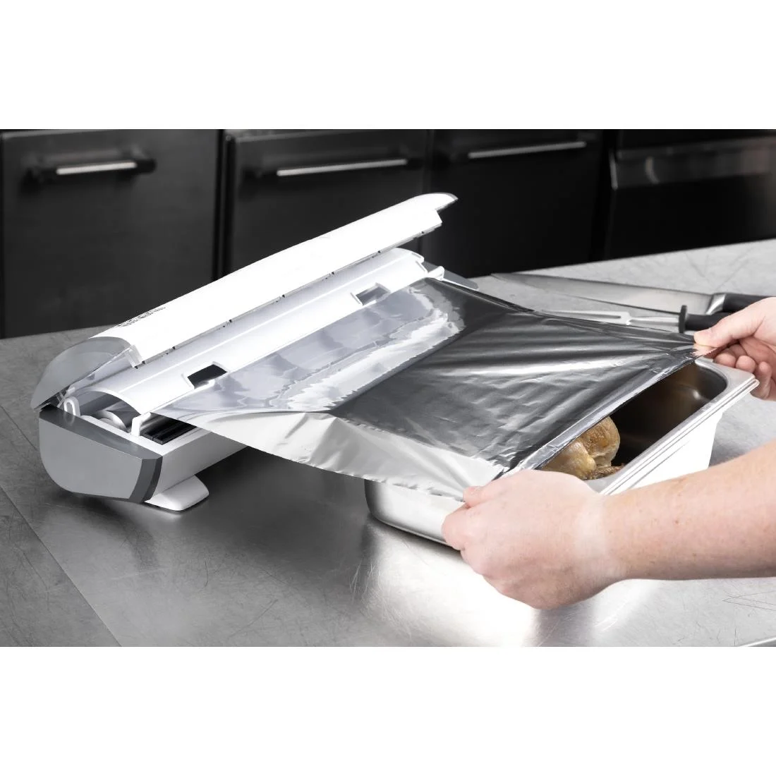 Vogue Aluminium Foil 90m fits Wrap450 Dispenser (Pack of 3) - Image 7