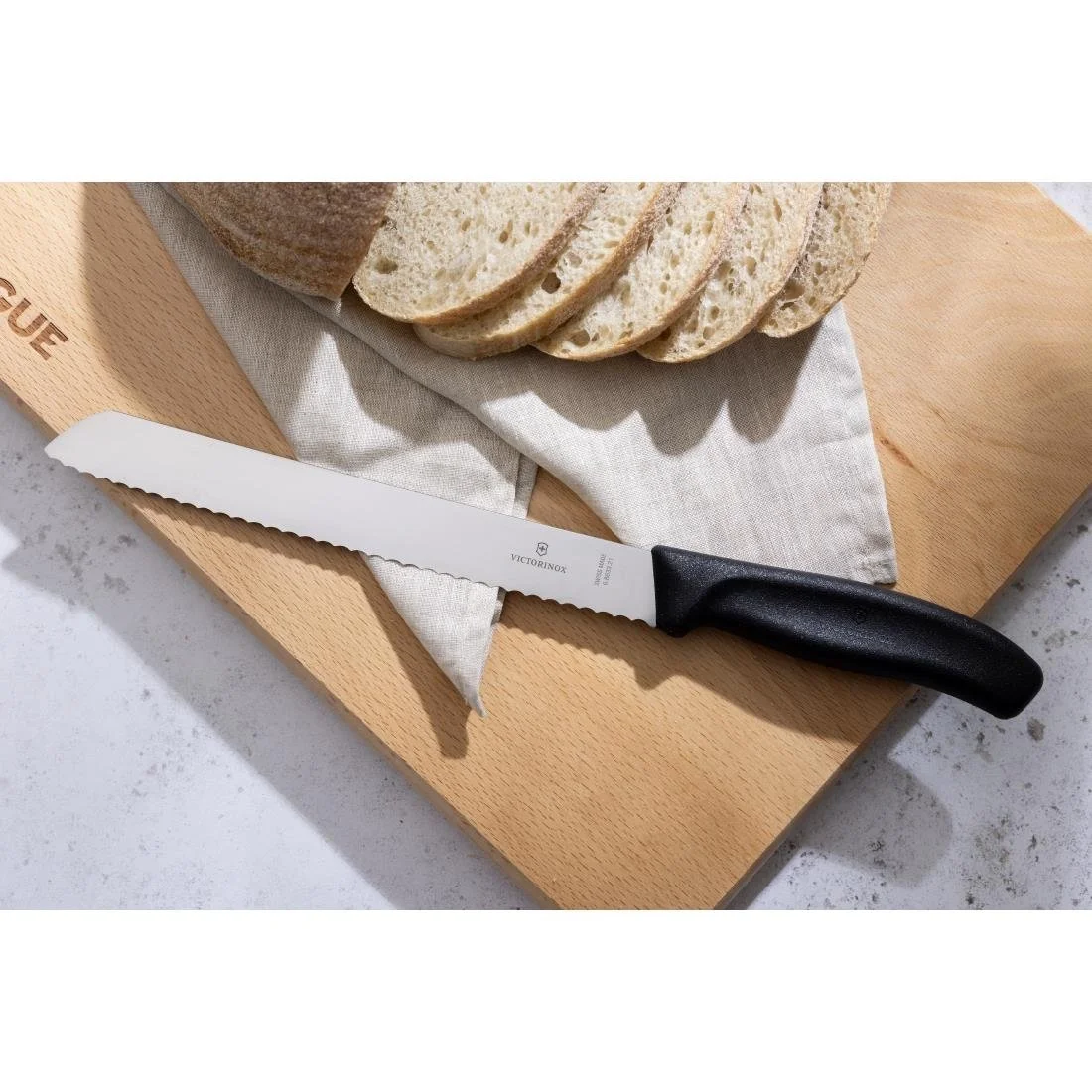 Victorinox Serrated Bread Knife Black 21cm - Image 2