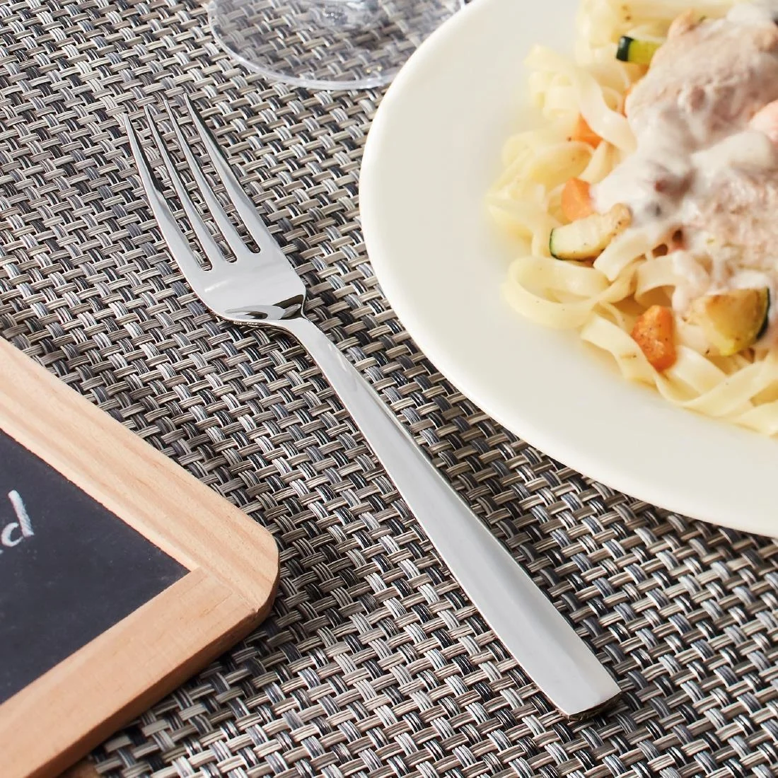 Arcoroc Vesca Table Forks (12 Pack) - Image 4