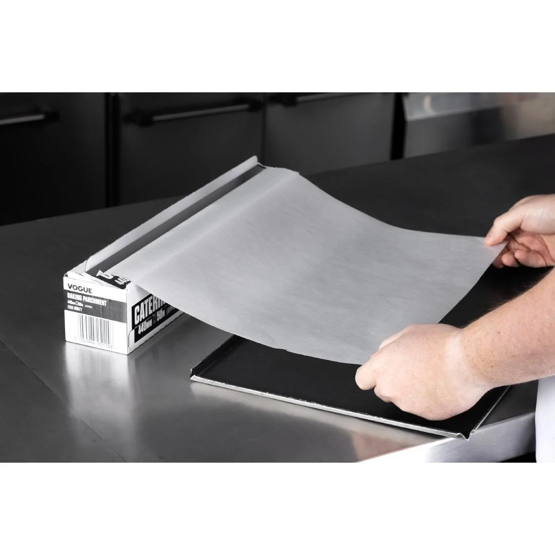 Vogue Baking Parchment Paper 440mm x 50m - Image 9