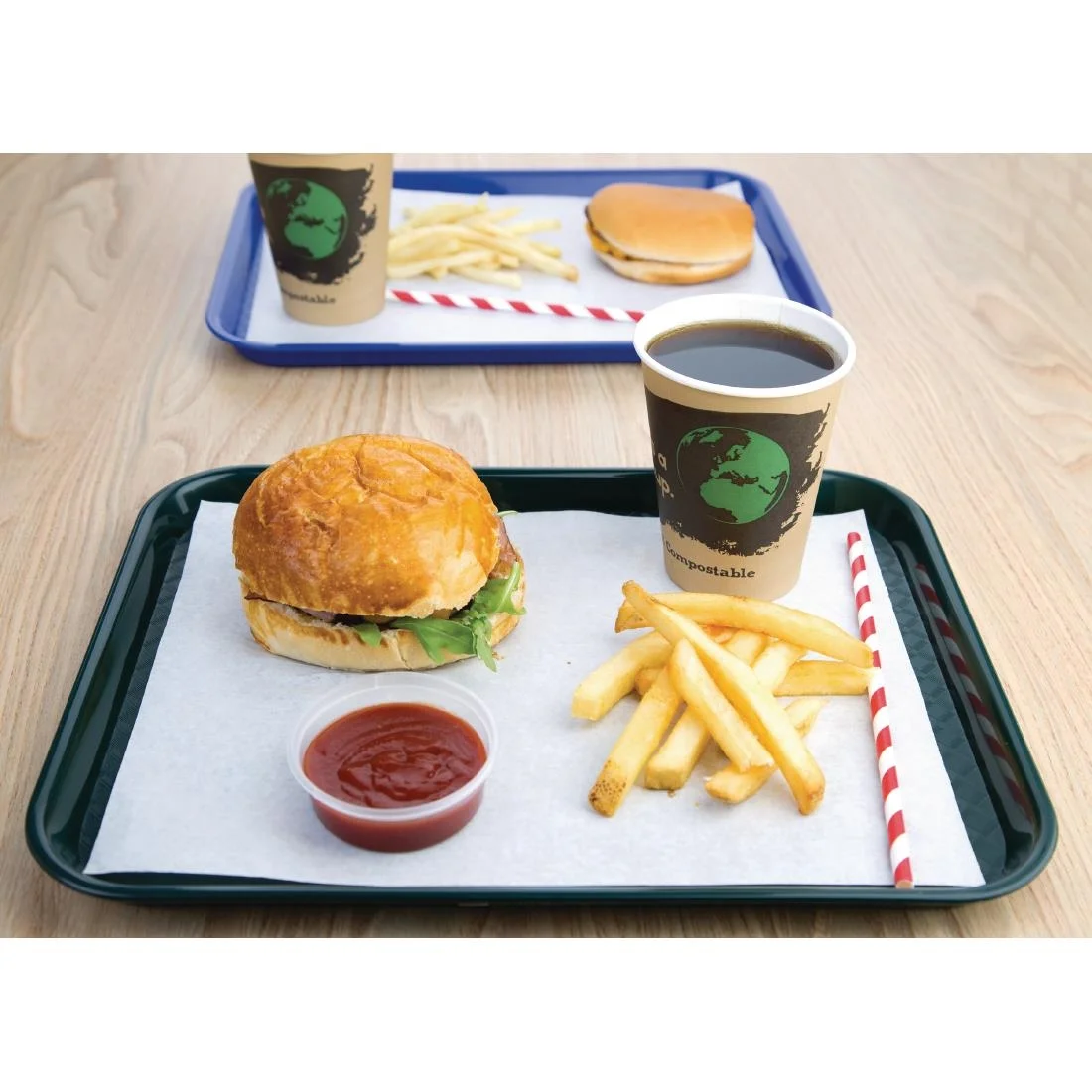 Kristallon Plastic Fast Food Tray Green Small - Image 4