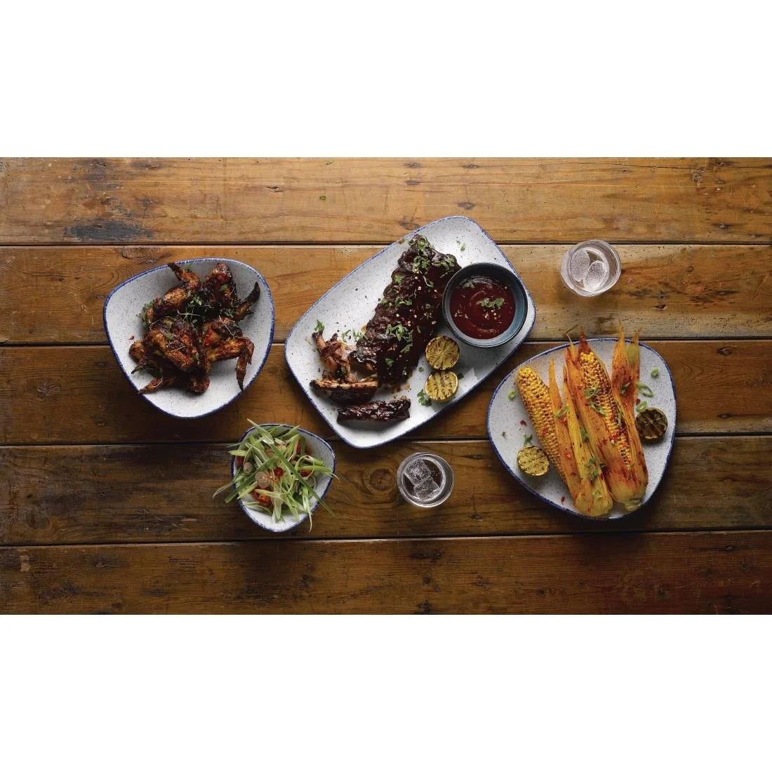 Churchill Stonecast Hints Triangular Plates Indigo Blue 229mm (12 Pack) - Image 3