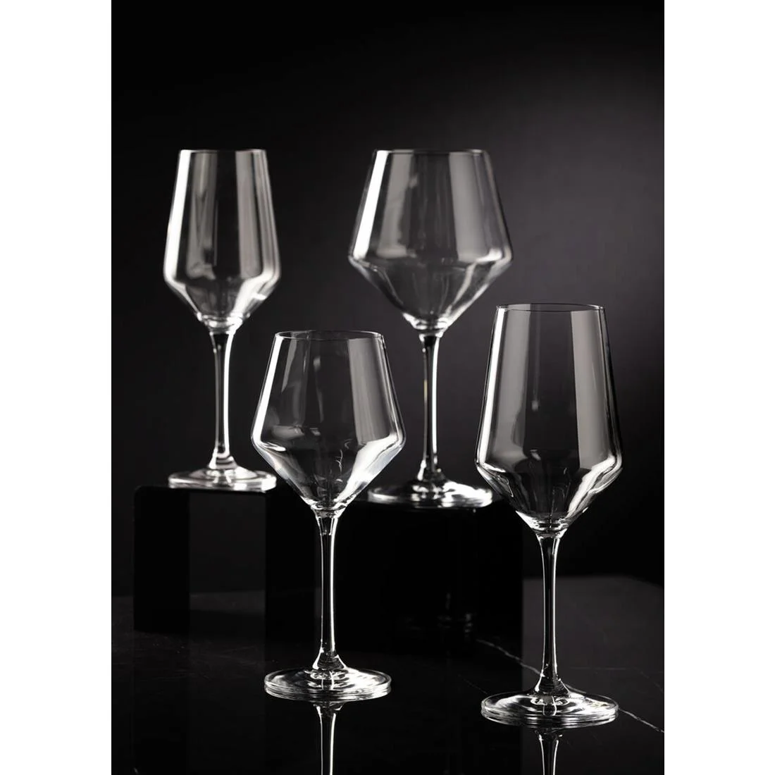Utopia Murray Bordeaux Glasses 700ml (6 pack) - Image 2
